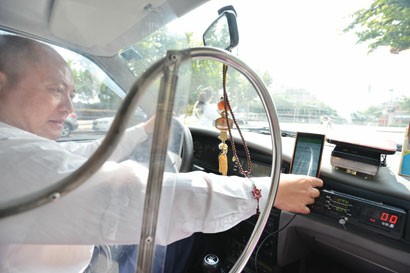 打车软件在乘客和司机之间建立最直接的联系